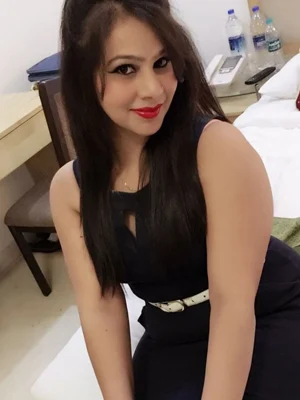 girlfriend type call girls in Delhi